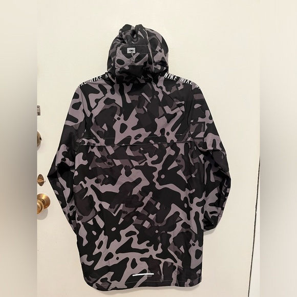 Nike Running Camo Windbreaker | Sz. Small | Gently used - Picture 2 of 4